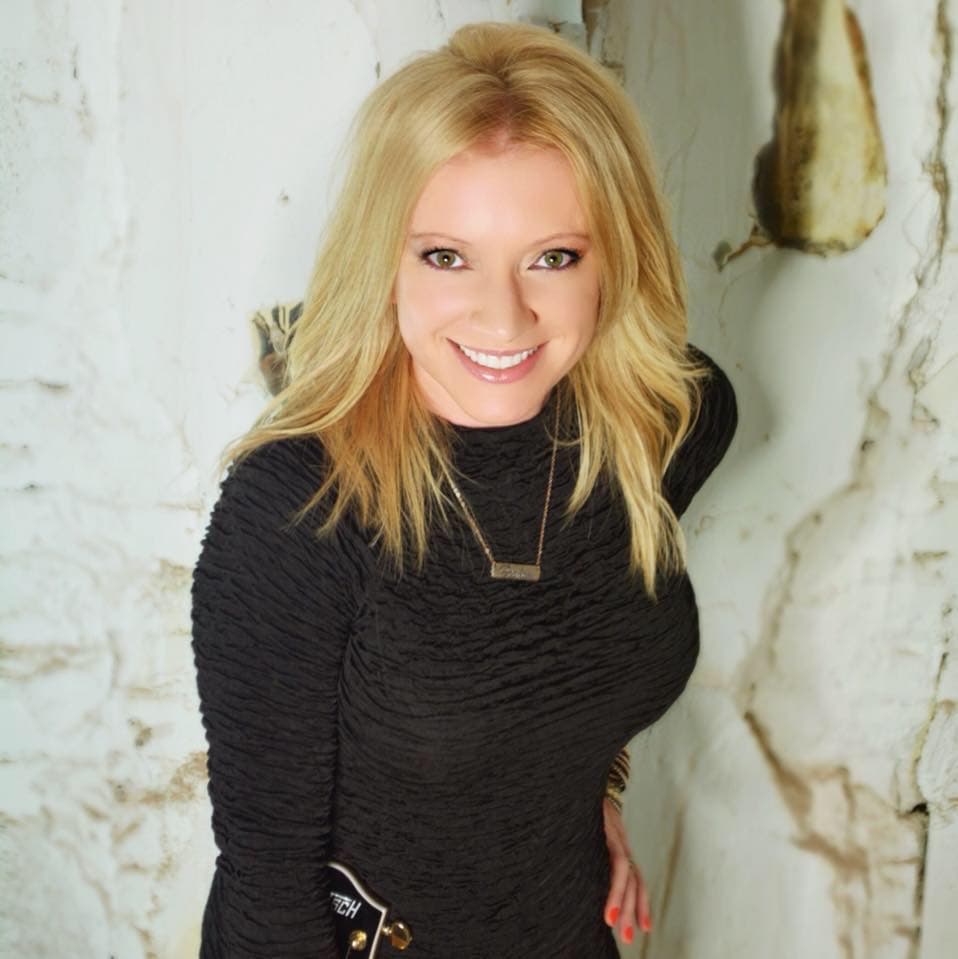 Morgan Wilk performing live